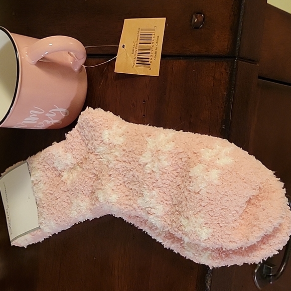 Great gift- mug and fuzzy socks - Picture 2 of 2